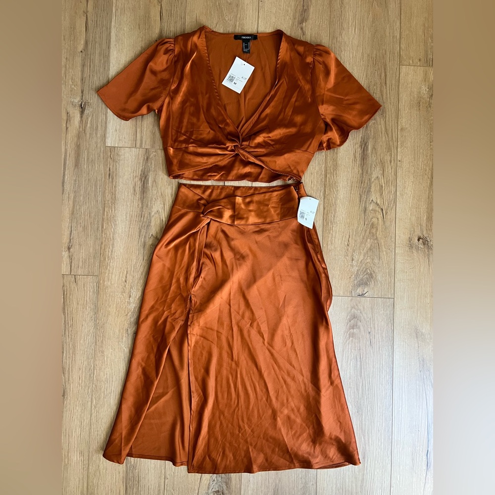 Forever New Rust Satin Twist-Waist Skirt Set